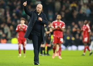 اشلوت: اکیتیکه غر می‌زد ولی درستش کردم!