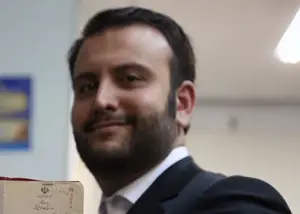 سلطانی‌فر: زنوزی حرف‌هایش را در دادگاه ثابت کند