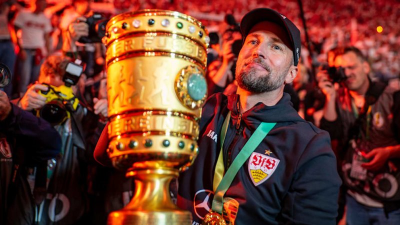 گزارش تصویری از تولد یک ابرمربی!