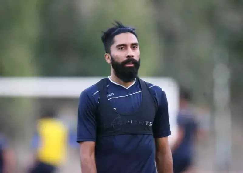 رسمی: هافبک سابق استقلال شاگرد منصوریان شد 