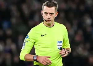 رسمی: بهترین داور فوتبال جهان انتخاب شد