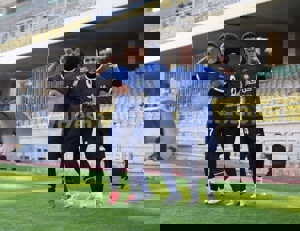 زنان گل‌گهر از قهرمانی پا پس نمی‌کشند