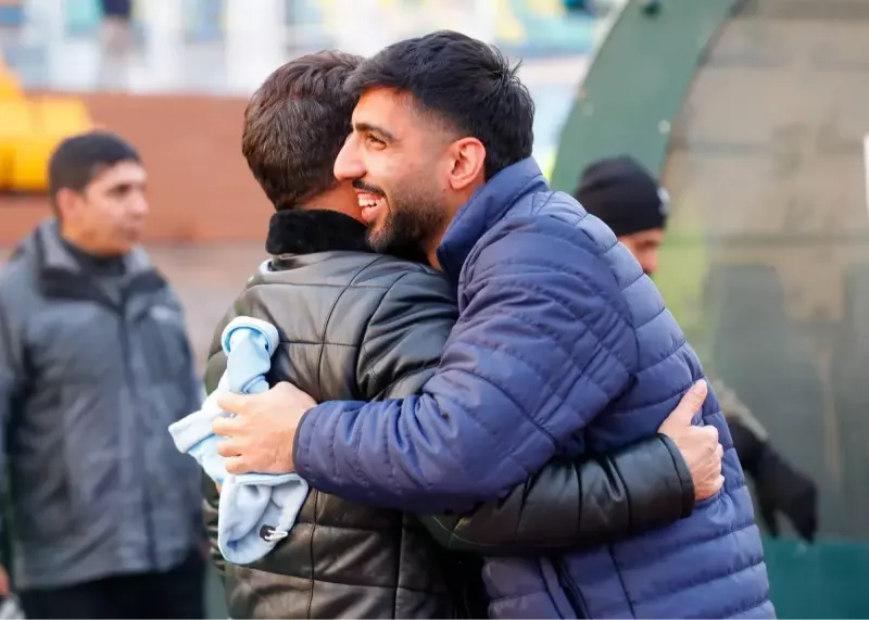 استقلالی‌ها تارتار را به آغوش کشیدند (عکس)