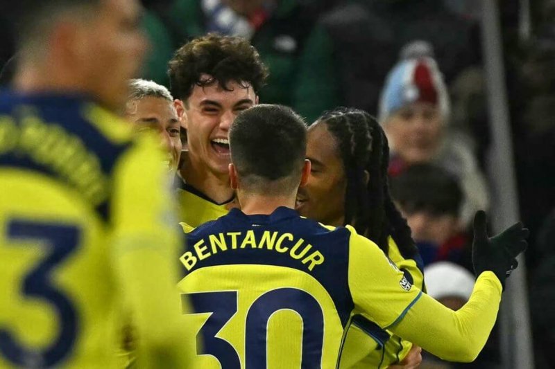 تاتنهام از مهلکه گریخت، اما زشت!