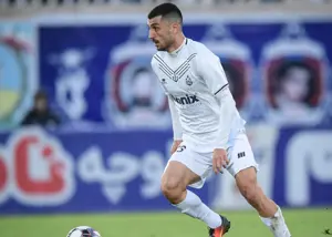 علی‌نژاد: تراکتور زخم خورده و گول نمی‌خوریم!