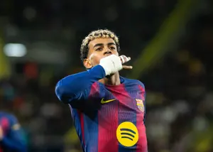 لامین یامال: خودم را با هیچ بازیکنی مقایسه نمی‌کنم