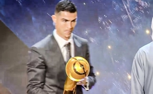 رونالدو بهترین بازیکن خاورمیانه: هزار گل را می‌خواهم