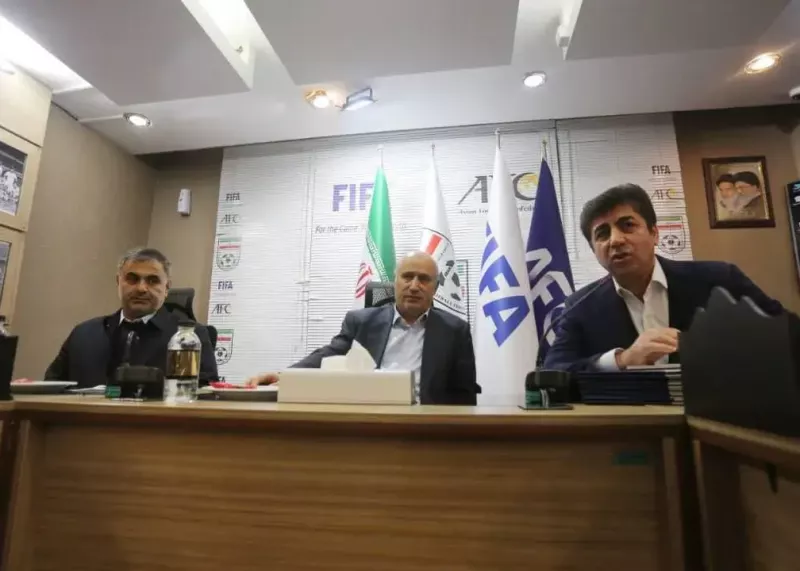 تاج، کریمی و ممبینی موسس مدرسه مهارتهای فوتبال