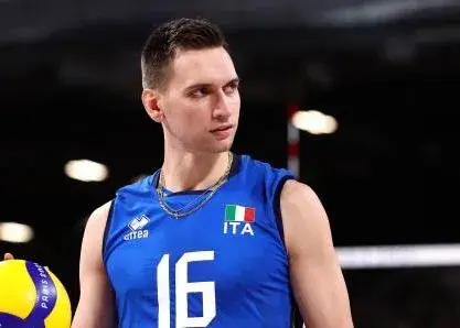 ستاره والیبال: عاشق اینتر هستم