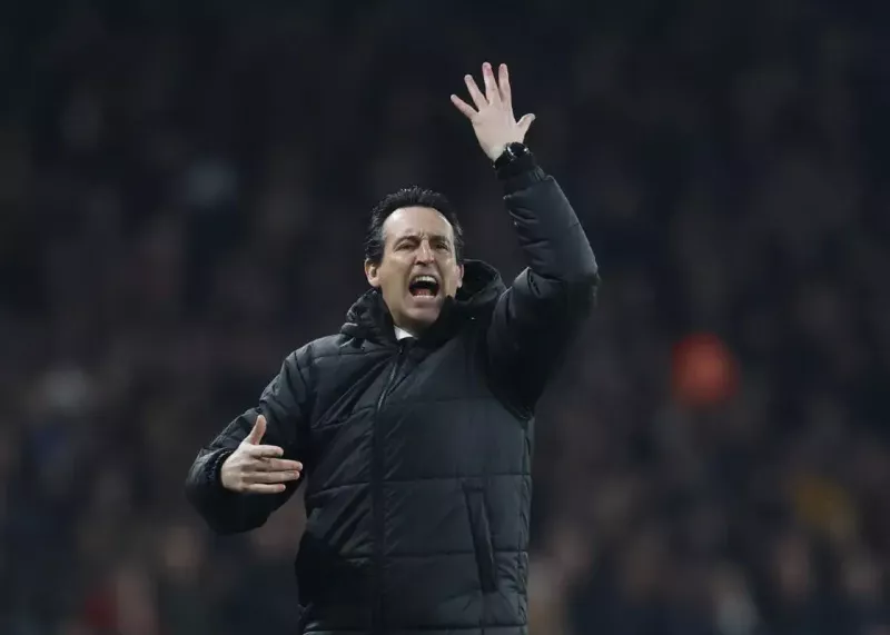 دست ندادم چون سرد بود و زیادی منتظر ماندم