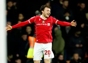 پدر و مادرم نگذاشتند از فوتبال خداحافظی کنم