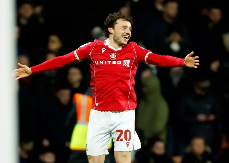 پدر و مادرم نگذاشتند از فوتبال خداحافظی کنم