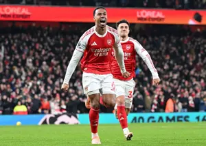 آرسنال ۴-۱ ویلا: امری تکه تکه شد