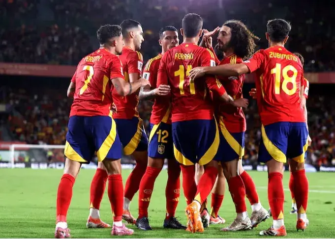 ابرقدرت بر بام فوتبال جهان ایستاد