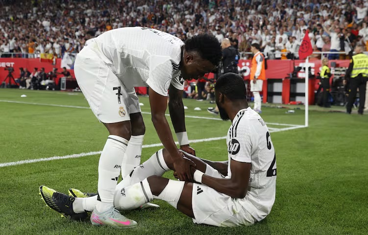 تلویزیون رئال به بازیکنان رحم نکرد