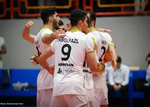 ماراتن شگفت‌انگیز والیبال ایران: ست پنجم ۲۸-۲۶!