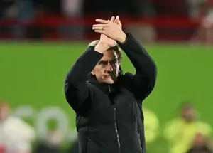 درس وفا در لندن: چشم‌های فرانک خیس شد