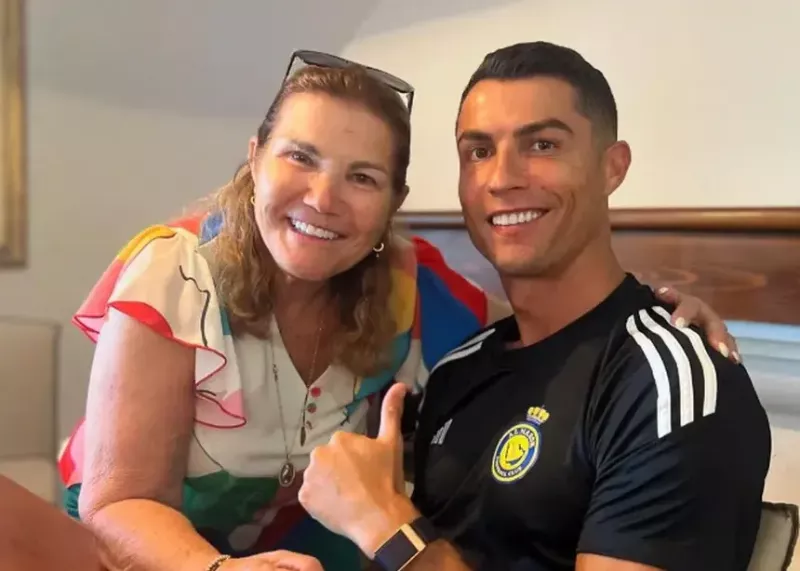 پیام رونالدو به مناسبت تولد مادرش