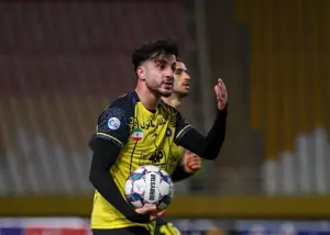 راست استقلال، محرم با لطفی حمله می‌کند!