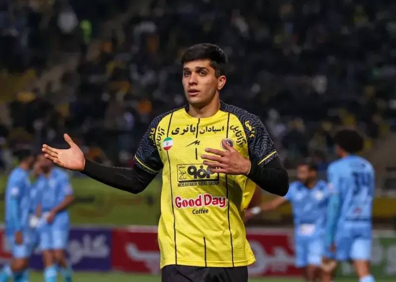 چهار بازیکنان غیرتخصصی برای جای خالی آریا!