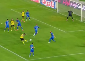 سد راه لطفی برای جبران مقابل استقلال (عکس)