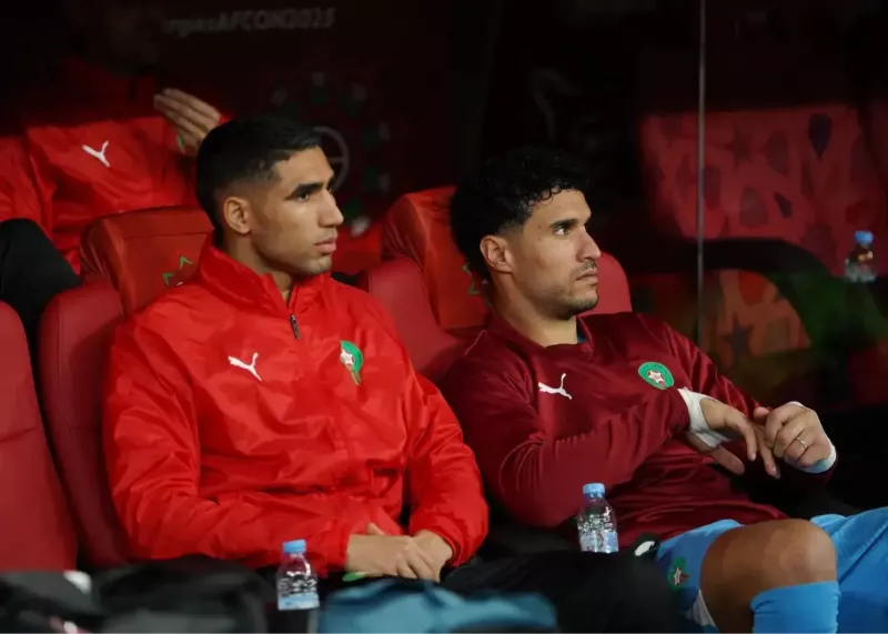 حکیمی تسلیم سرمربی تیم ملی است