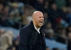 اشلوت: ما اینیم، شریف و بدون تمارض!