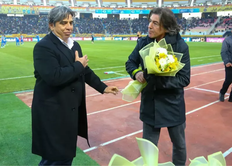 روشن کنید!‌ مخاطب ساپینتو در کنفرانس که بود؟