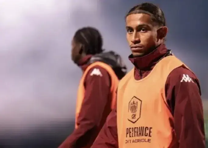 تراژدی بزرگ: بازیکن فرانسوی در آتش سوخت