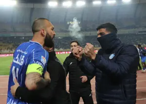 آغوش باز روزبه برای فرعباسی و آدان!