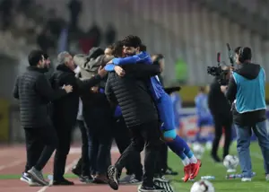 ماشاریپوف به رکورد ۵۰ بازی برای استقلال رسید