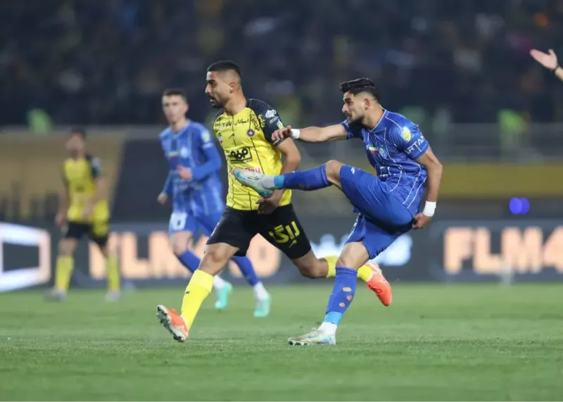 ‏چمن نقش‌جهان: هدیه‌ای به فوتبال ایران!