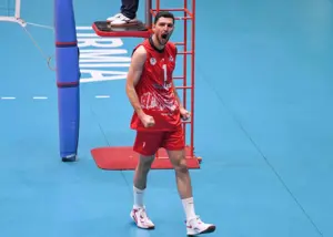 ٣٢ امتیاز و ۶ دفاع: ستاره این روزهای ارومیه