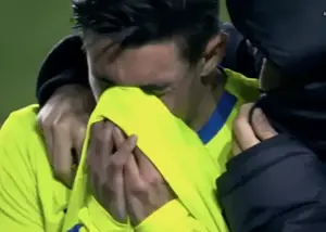 فروپاشی روانی مهاجم اسپانیایی پس از تعویض (عکس)