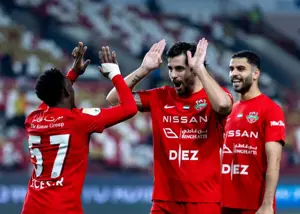 پایان روزهای سیاه قهرمان امارات با ورود عزت