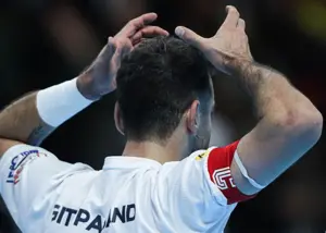 پانتومیم سعید پس از گلزنی با زخم سطحی (عکس)