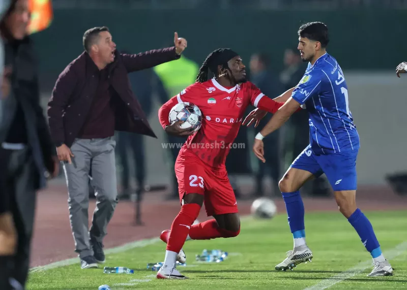 وینگر پرحاشیه‌ پرسپولیس نزدیک به خروج!