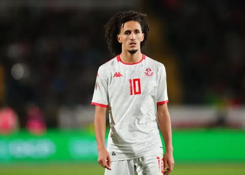 عقبمانده و رویاپردازیم، قهرمان هم نمیشویم