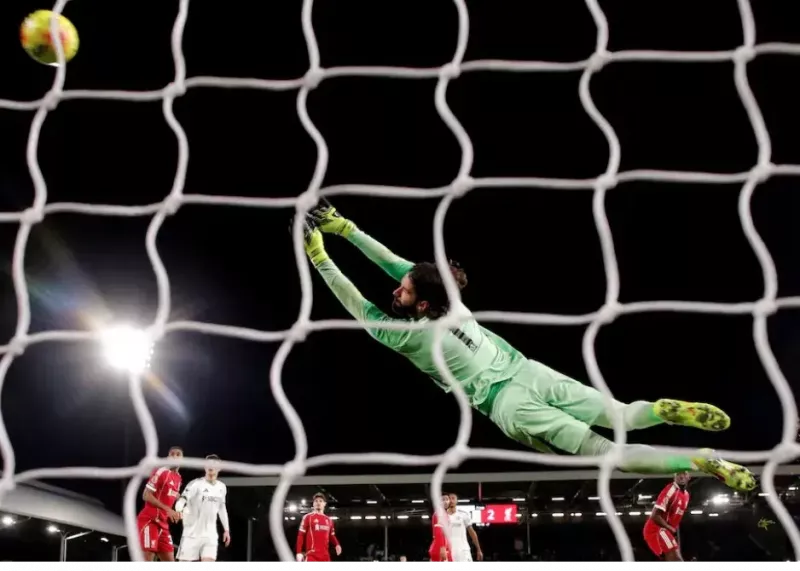 شوت سال تور دروازه لیورپول را پاره کرد