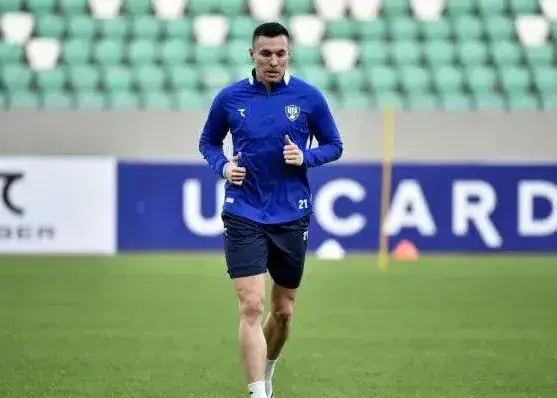 سرگیف زودتر از اورونوف، کنعانی را فالو کرد!