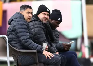 خارجی گلزن لیگ در کنار مربی محبوب (عکس)