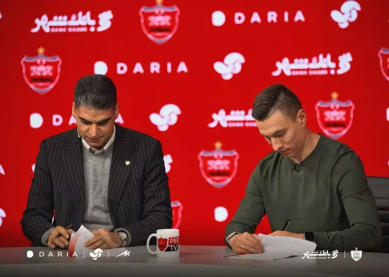 مهاجم پرسپولیس راهی قطر می‌شود