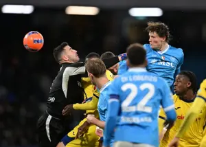 ناپولی 0-0 پارما: کونته از صدر فاصله می‌گیرد