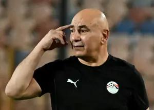 درخواست عمومی برای محرومیت سرمربی مصر!