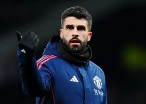 سکوت مربی منچستر پس از اخراج شکست