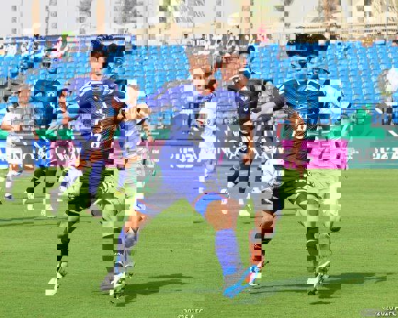 صدرنشینی قاطعانه ژاپن با ده گل!