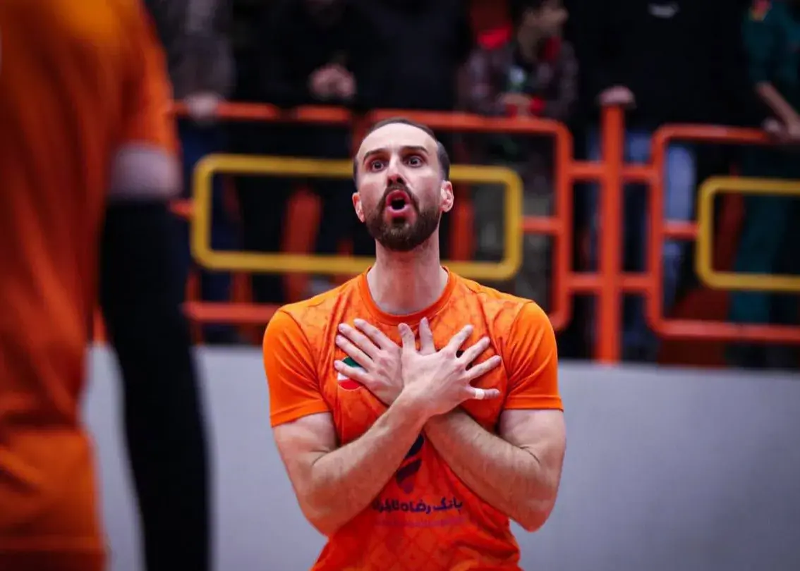 این پیروزی تقدیم به میثم صالحی