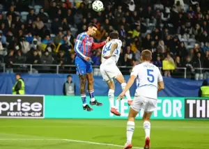 غول‌کش‌های اف‌ای کاپ مقابل تیم لیگ برتری 