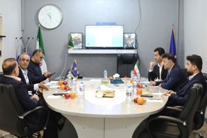 جلسه مدیران استقلال خوزستان با تاجرنیا (عکس)