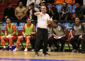 اظهار نظر جنجالی سرمربی مشهور علیه ستاره تیمش